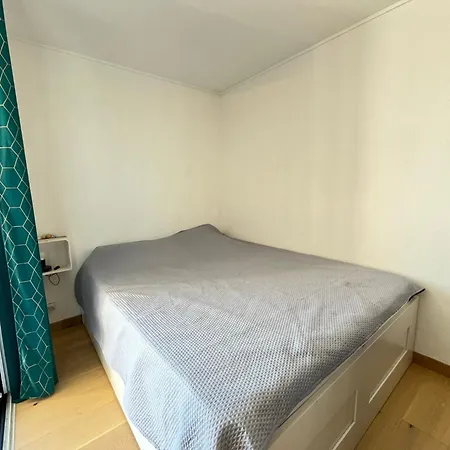 Superbe T2 Au Grau Du Roi Avec Piscine Appartement