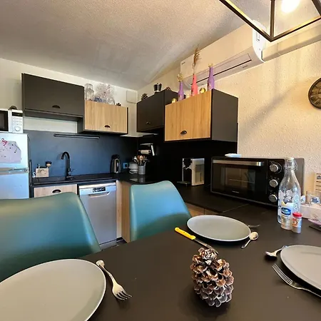 Superbe T2 Au Grau Du Roi Avec Piscine Appartement Le Grau-du-Roi